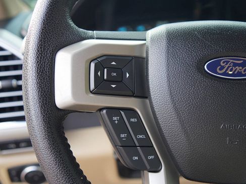 Used 2015 Ford F150 Lariat w/ Equipment Group 501A Mid AWD/4WD image 70