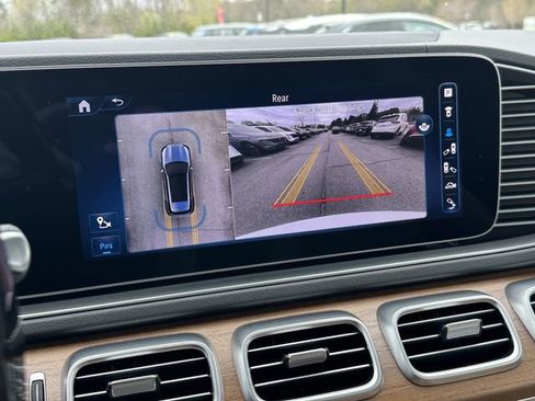 Used 2024 Mercedes-Benz GLE 350 4MATIC w/ AMG Line Exterior image 30