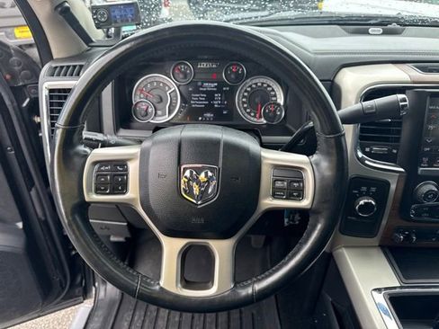 Used 2015 RAM 2500 Laramie w/ Black Appearance Group AWD/4WD image 22