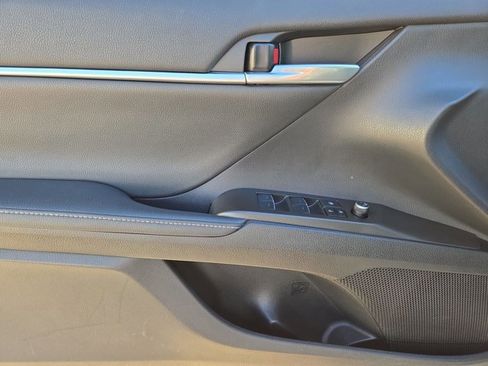 Used 2024 Toyota Camry XSE w/ Navigation Package image 15