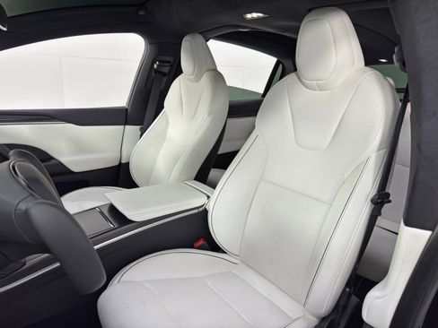 Used 2022 Tesla Model X Plaid image 39