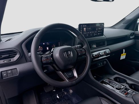 New 2026 Honda Pilot TrailSport image 9