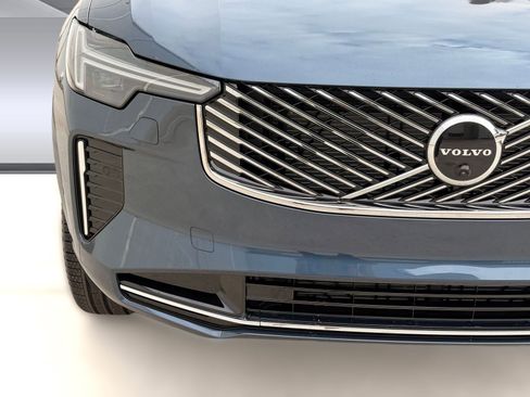 New 2026 Volvo XC90 B5 Plus image 22