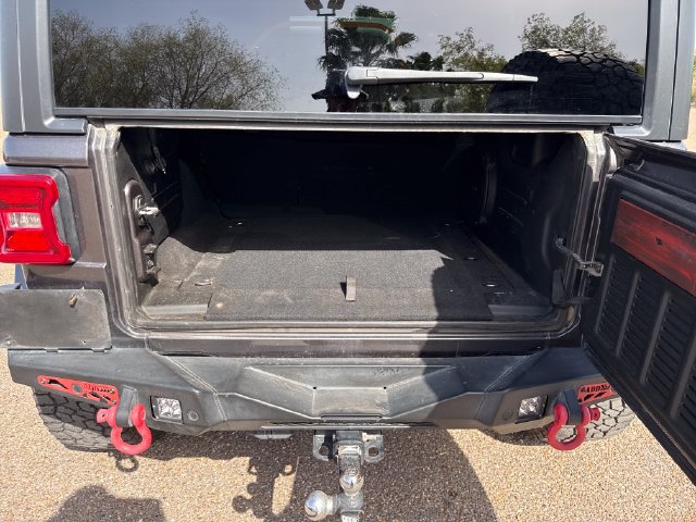 Used 2018 Jeep Wrangler Unlimited Rubicon AWD/4WD image 14