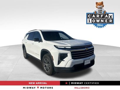 Used 2024 Chevrolet Traverse LT