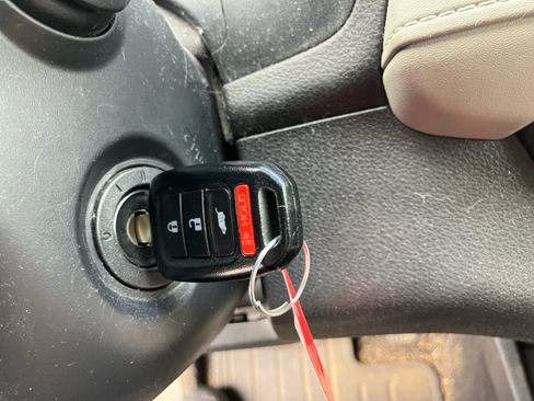 Used 2021 Honda HR-V LX image 23