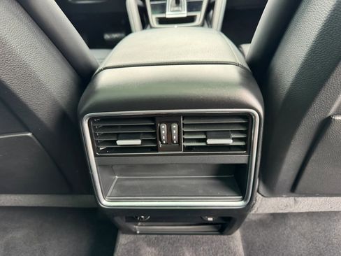 Used 2019 Porsche Cayenne image 26