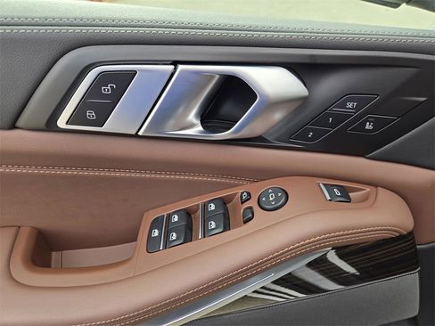 Used 2025 BMW X5 xDrive40i image 18