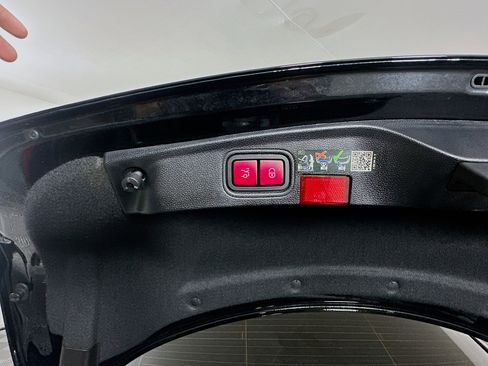 Used 2022 Mercedes-Benz C 300 Coupe image 28