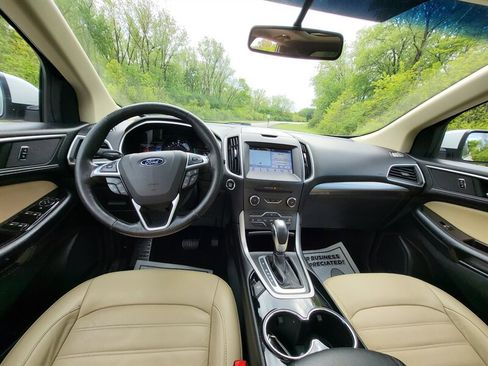 Used 2016 Ford Edge SEL w/ Equipment Group 201A AWD/4WD image 11