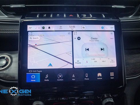 Used 2021 Jeep Grand Cherokee L Overland w/ Luxury Tech Group IV AWD/4WD image 19