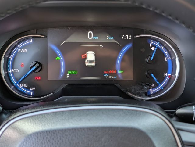 Used 2021 Toyota RAV4 Limited AWD/4WD image 19