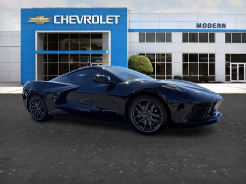 Used 2024 Chevrolet Corvette Stingray Coupe RWD image 6