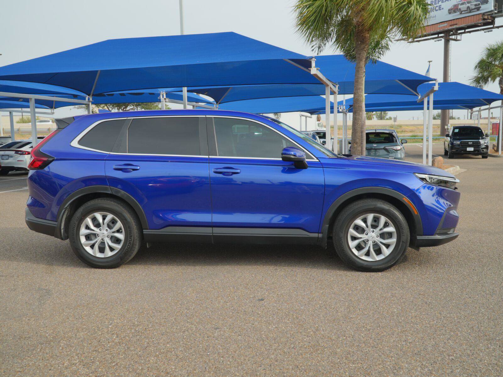 Used 2025 Honda CR-V LX image 4