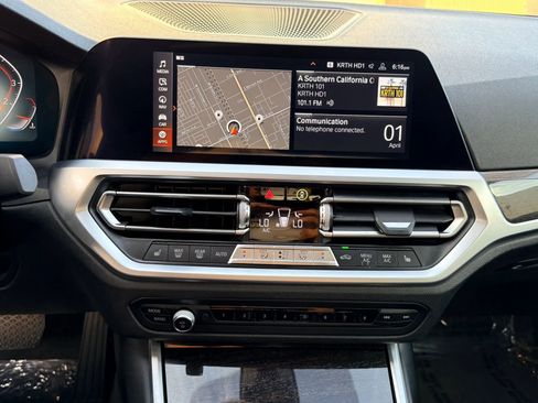 Used 2020 BMW 330i Sedan w/ Convenience Package image 23