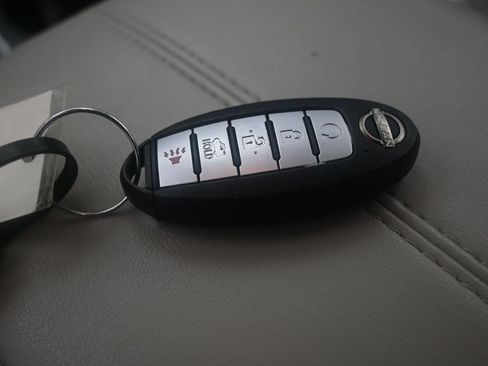 Used 2025 Nissan Altima 2.5 SV FWD image 27