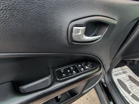 Used 2018 Jeep Compass Sport w/ Cold Weather Group image 11