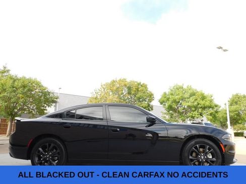 Used 2022 Dodge Charger SXT w/ Blacktop Package AWD/4WD image 8