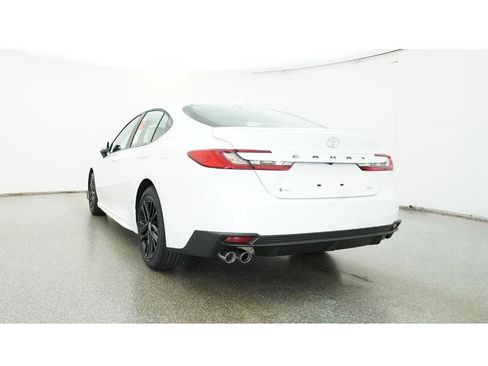 New 2026 Toyota Camry SE image 22