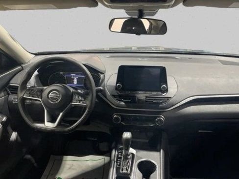 Used 2022 Nissan Altima 2.5 SV image 14