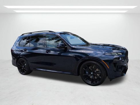 New 2027 BMW X7 xDrive40i w/ M Sport Package AWD/4WD image 2