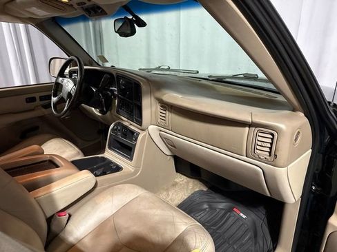 Used 2003 Chevrolet Tahoe LT AWD/4WD image 29