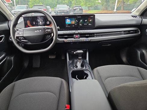 Used 2026 Kia K4 FWD image 23