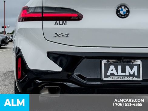Used 2023 BMW X4 xDrive30i AWD/4WD image 6