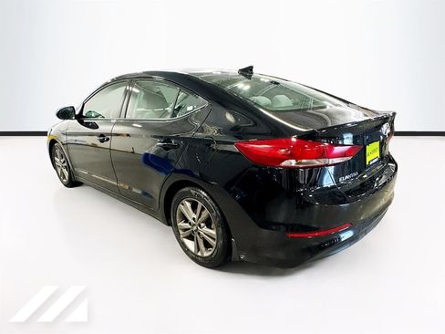 Used 2018 Hyundai Elantra Value Edition FWD image 7
