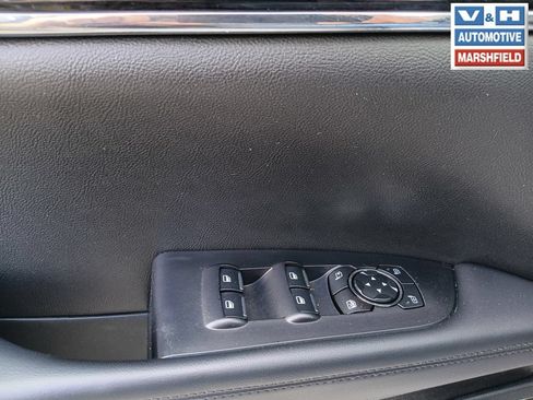 Used 2023 Lincoln Nautilus Reserve AWD/4WD image 22