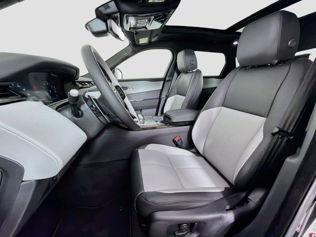 New 2026 Land Rover Range Rover Velar S AWD/4WD image 22