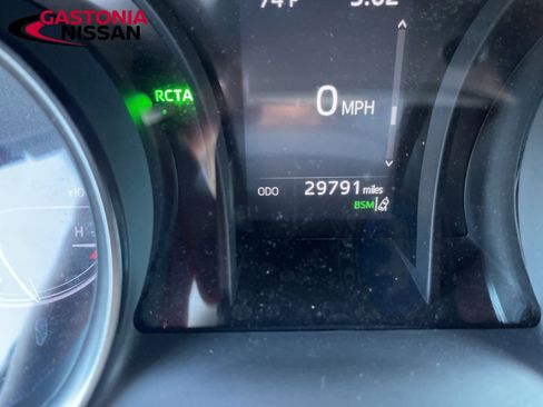 Used 2022 Toyota Camry SE image 41