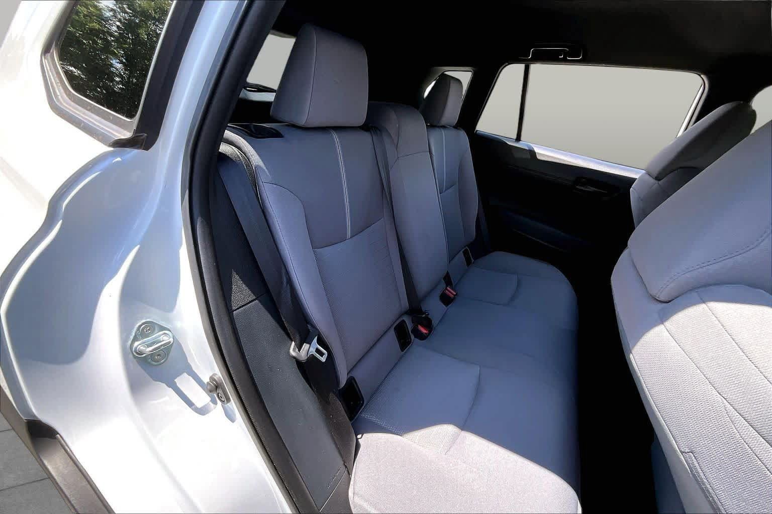 Used 2023 Toyota Corolla Cross AWD Hybrid image 20