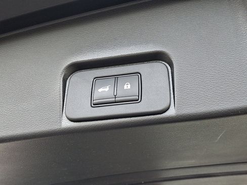 Certified 2023 Nissan Rogue SL w/ SL Premium Package image 30