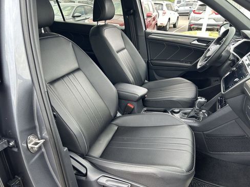 Used 2024 Volkswagen Tiguan SE R-Line AWD/4WD image 26