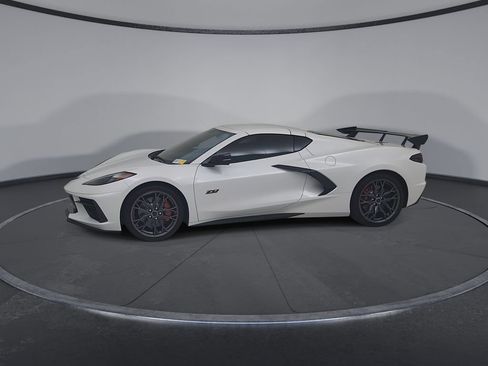 Used 2023 Chevrolet Corvette Stingray Premium Cpe w/ Z51 Performance Package RWD image 10