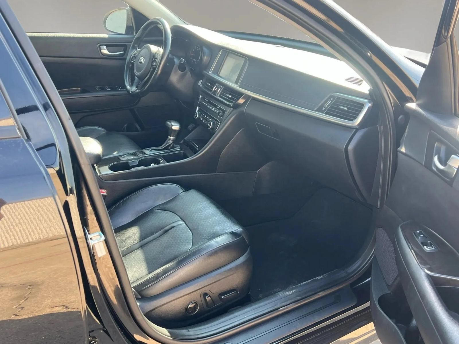 Used 2016 Kia Optima EX w/ Premium Package FWD image 17
