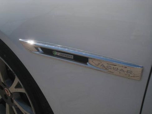 Used 2017 Jaguar XJ AWD/4WD image 26