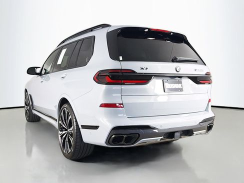 Certified 2025 BMW X7 M60i AWD/4WD image 5