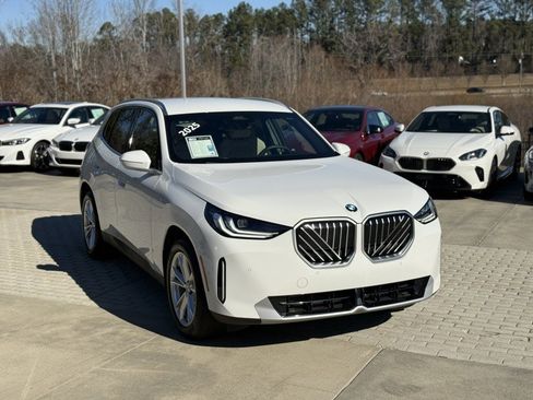 Certified 2025 BMW X3 xDrive30i image 8