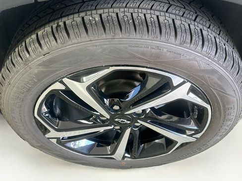 Used 2023 Chevrolet TrailBlazer RS FWD image 11