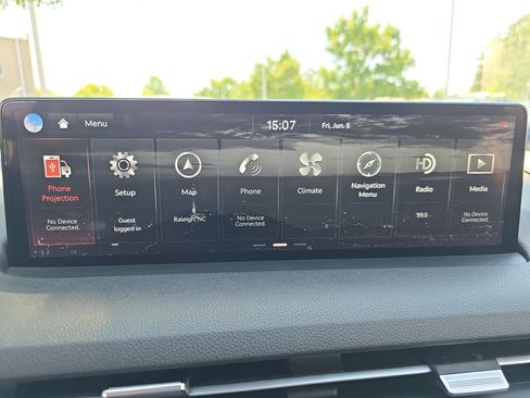 Used 2025 Genesis GV70 2.5T AWD/4WD image 20