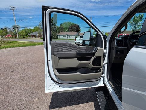 New 2026 Ford F350 Platinum w/ Platinum Plus Package AWD/4WD image 26