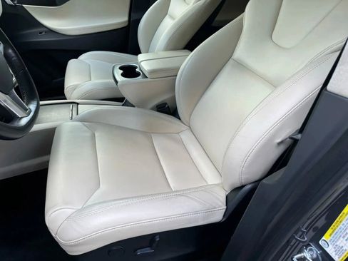 Used 2018 Tesla Model X 100D image 9