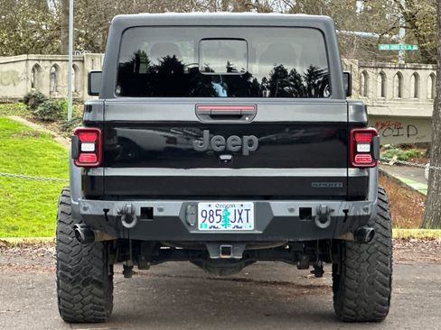 Used 2020 Jeep Gladiator Sport w/ Quick Order Package 24S image 7