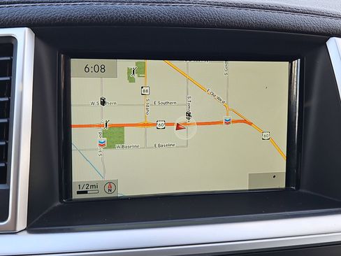 Used 2016 Mercedes-Benz GL 550 4MATIC image 20