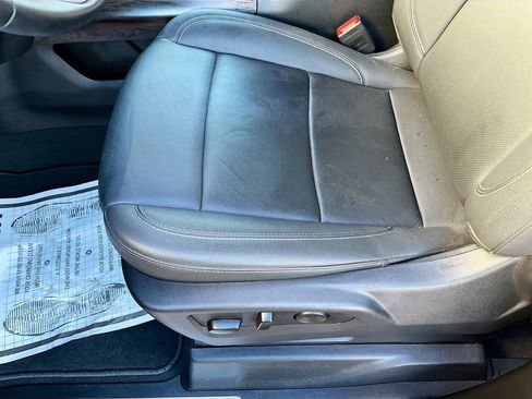 Used 2025 GMC Sierra 2500 SLT w/ SLT Premium Package image 20