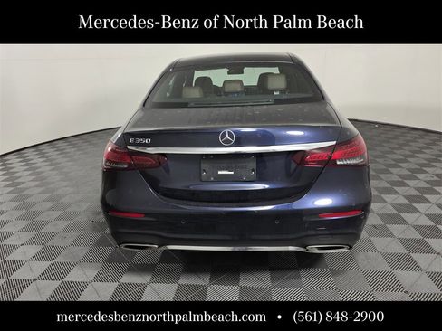 Used 2022 Mercedes-Benz E 350 Sedan image 4