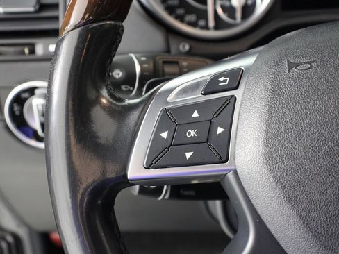 Used 2015 Mercedes-Benz G 63 AMG 4MATIC image 10