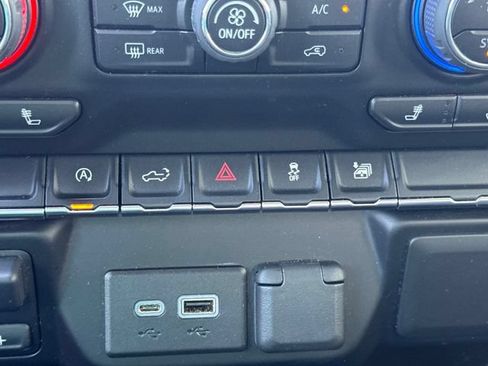Used 2022 Chevrolet Silverado 1500 LT w/ Bed Protection Package AWD/4WD image 36